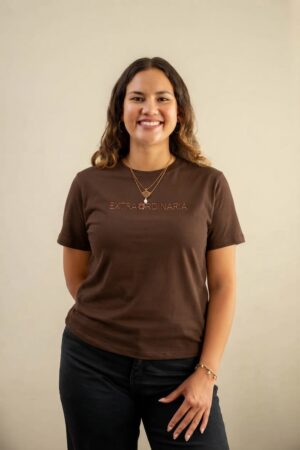 Polo marrón de mujer con bordado Extraordinaria